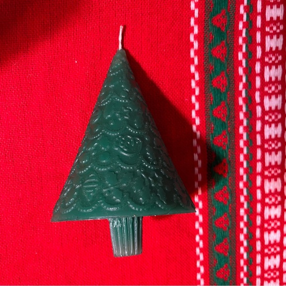 Vintage NEW Christmas Tree Candle 5 Inches Tall with Peg Bottom Avon? - Picture 1 of 8